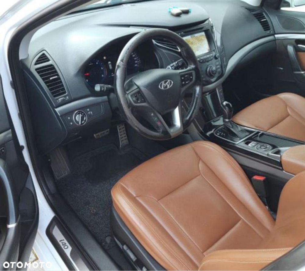 Hyundai i40 Kombi 1.7 CRDi DCT Premium - 9