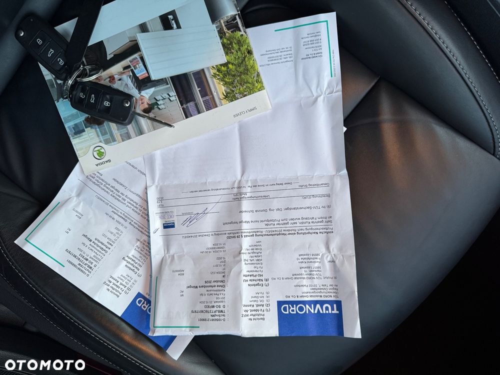 Skoda Superb 2.0 TDI DSG Exclusive - 8