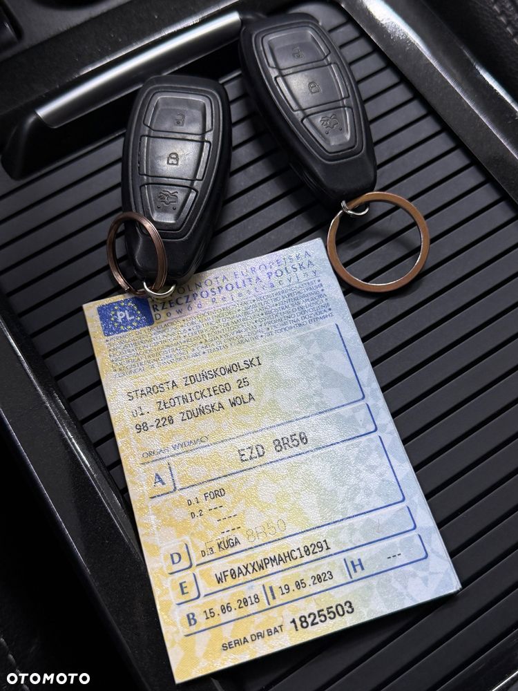Ford Kuga 1.5 TDCi 2x4 Titanium - 13