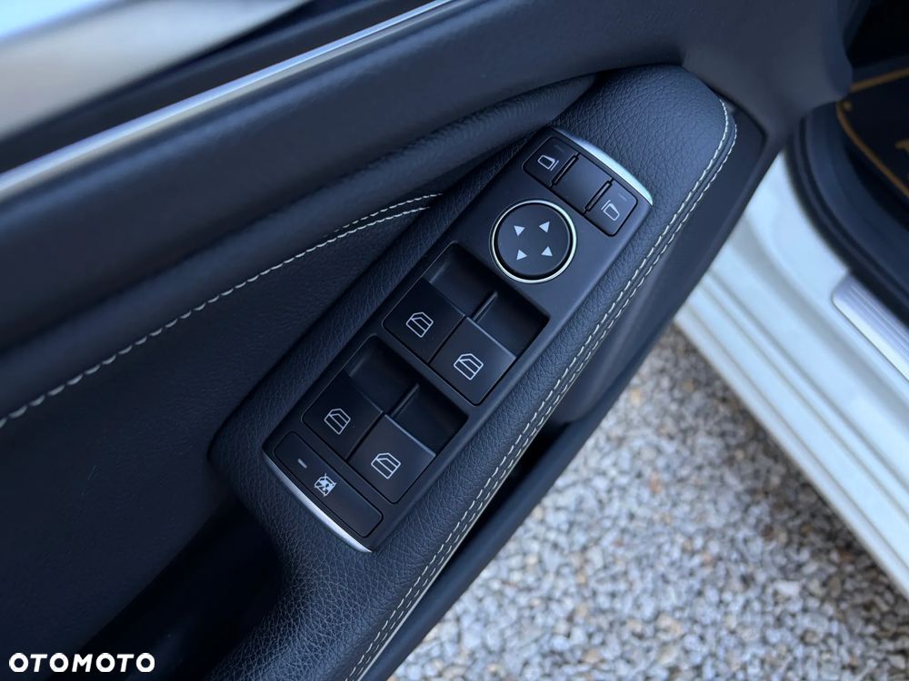 Mercedes-Benz Klasa A 200 (BlueEFFICIENCY) Urban - 31