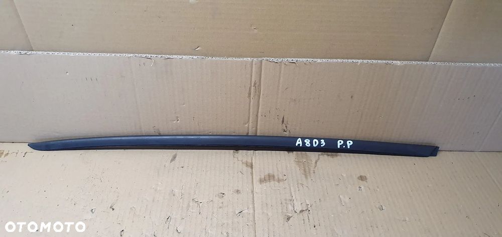 Listwa szyby czołowej prawy przód Audi A8 D3 - 1