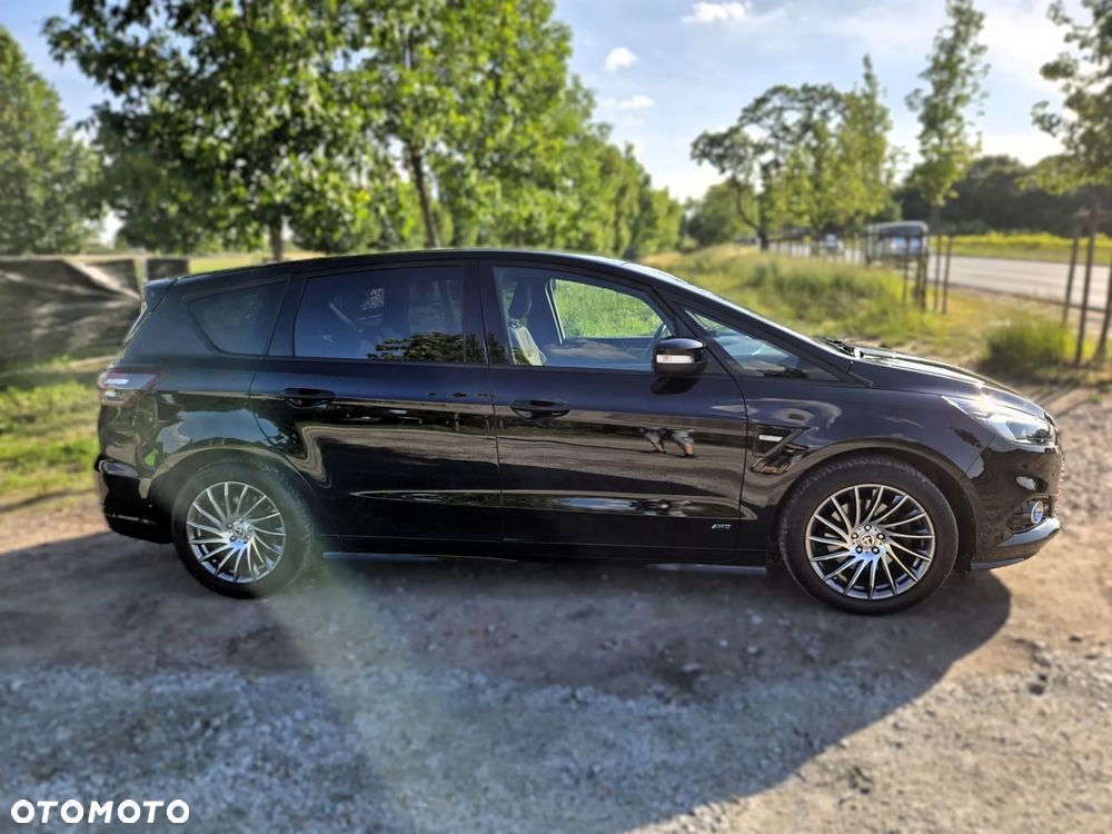 Ford S-Max - 9