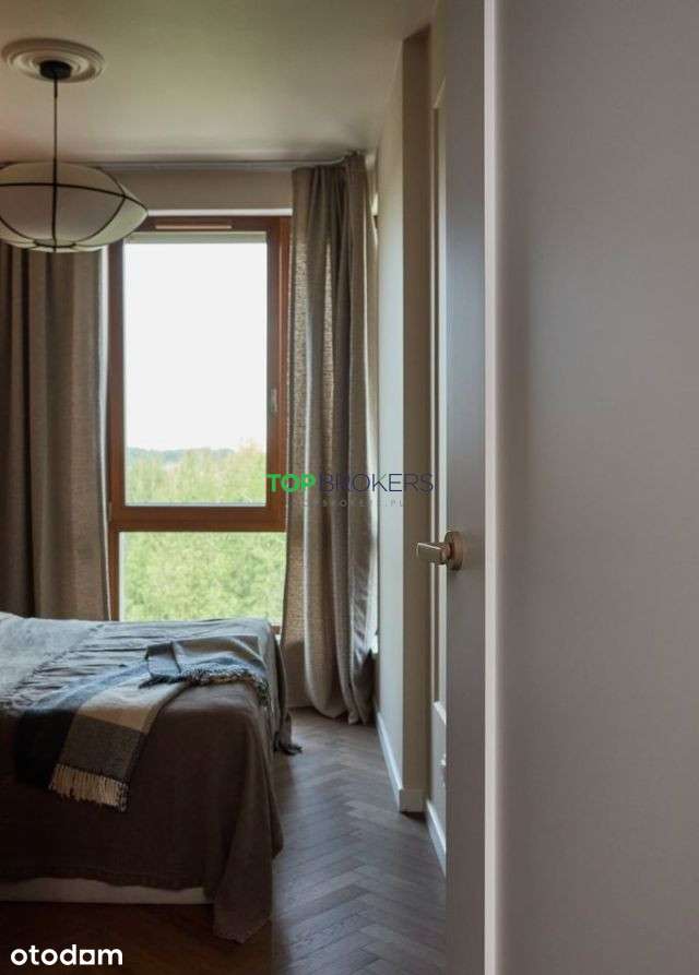 Wygodne 2 pokoje z balkonem, garaż