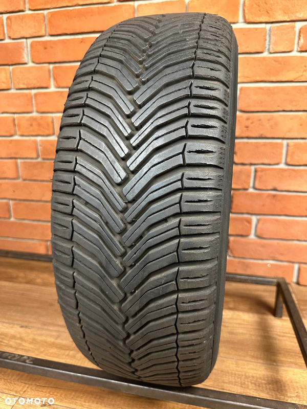1x Opona Michelin CrossClimate 205/60R16 96V XL 2021 6,7mm