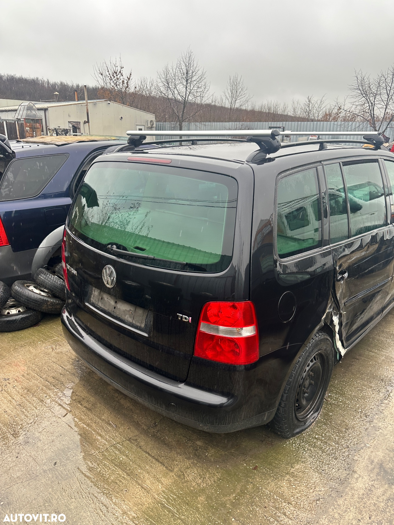 Dezmembrez Volkswagen Touran - 4