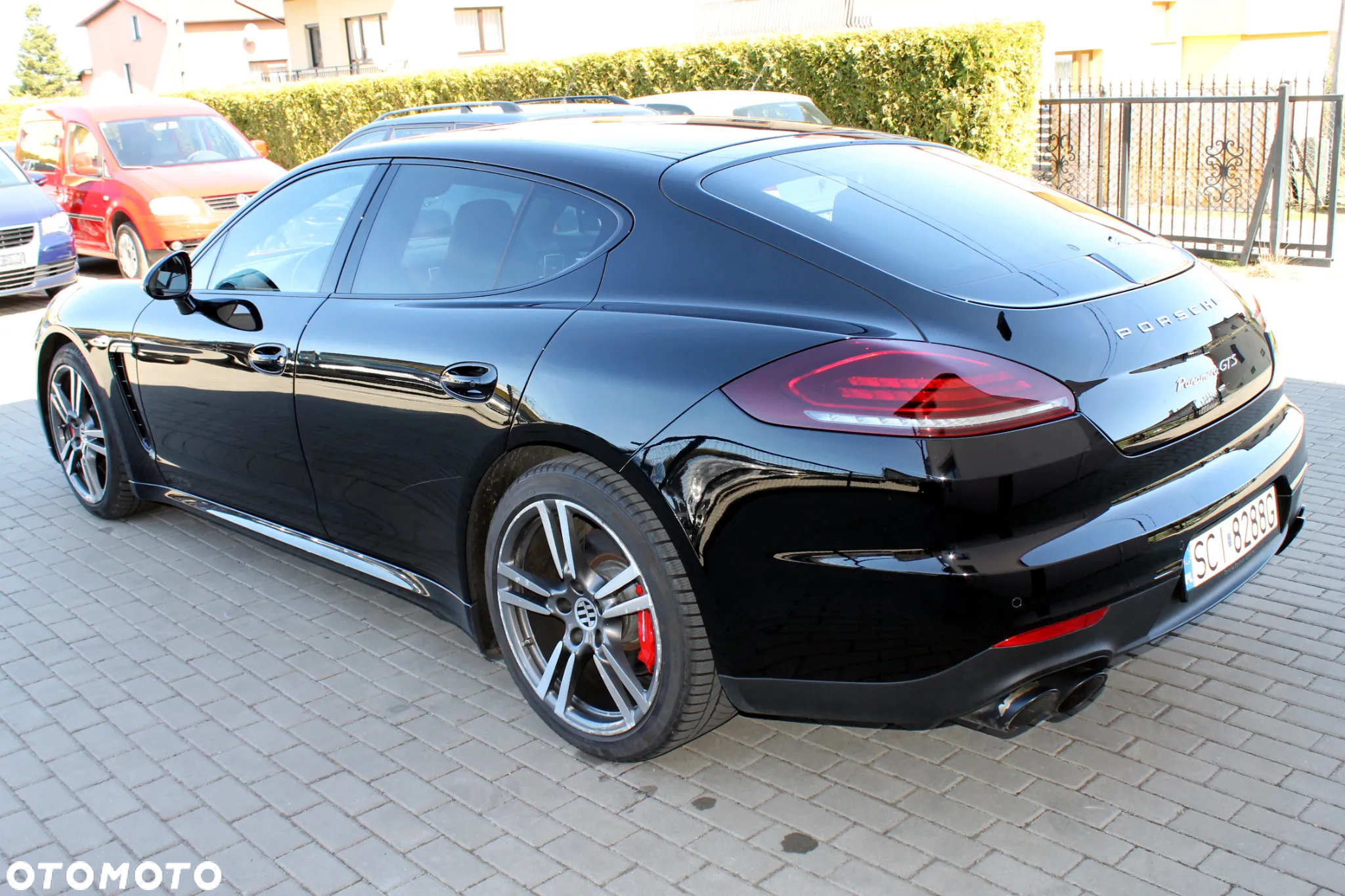 Porsche Panamera GTS - 4