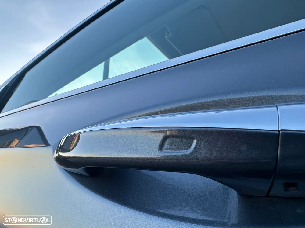 Mercedes-Benz E 200 d 9G-TRONIC Exclusive - 34