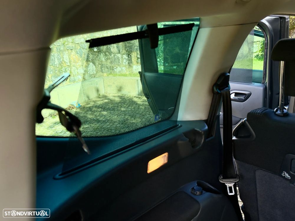 Peugeot 5008 1.6 HDi Premium - 30