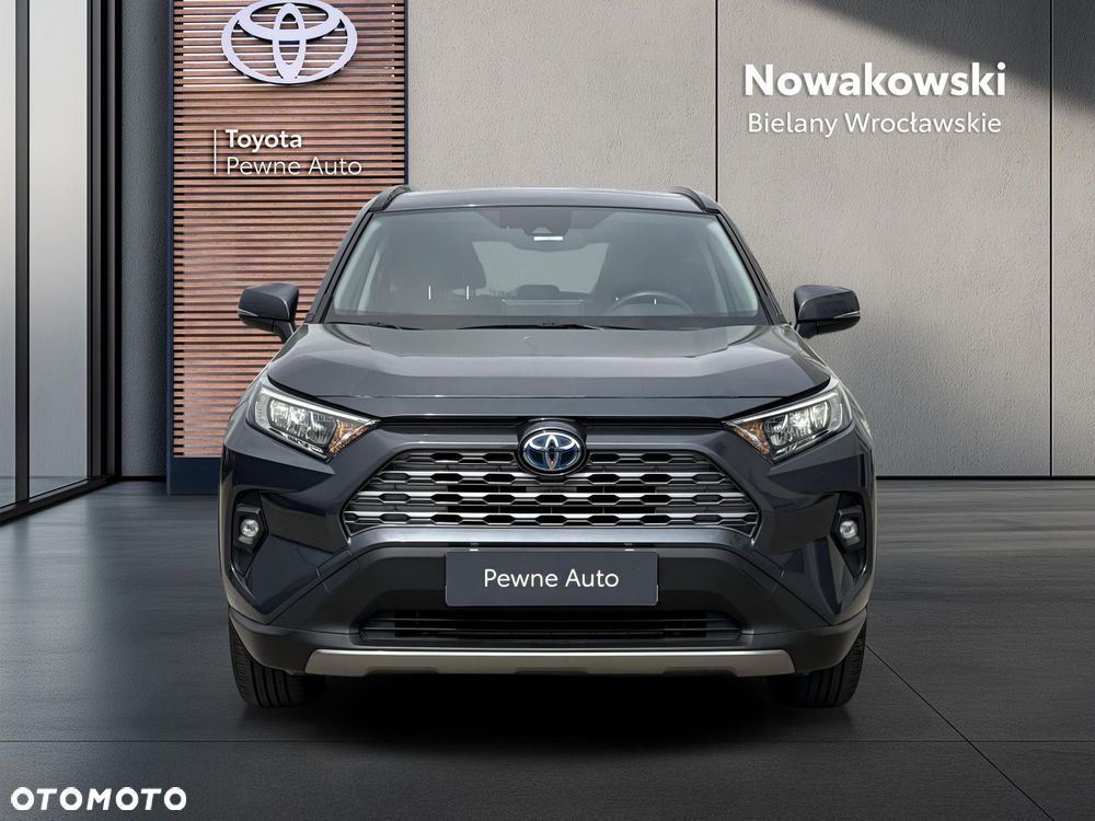 Toyota RAV4 - 6