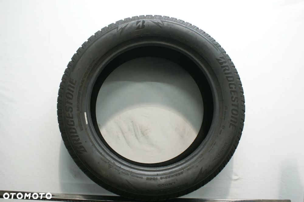 235/55R18 BRIDGESTONE BLIZZAK LM005 , 7,4mm 2023r B3443 - 3