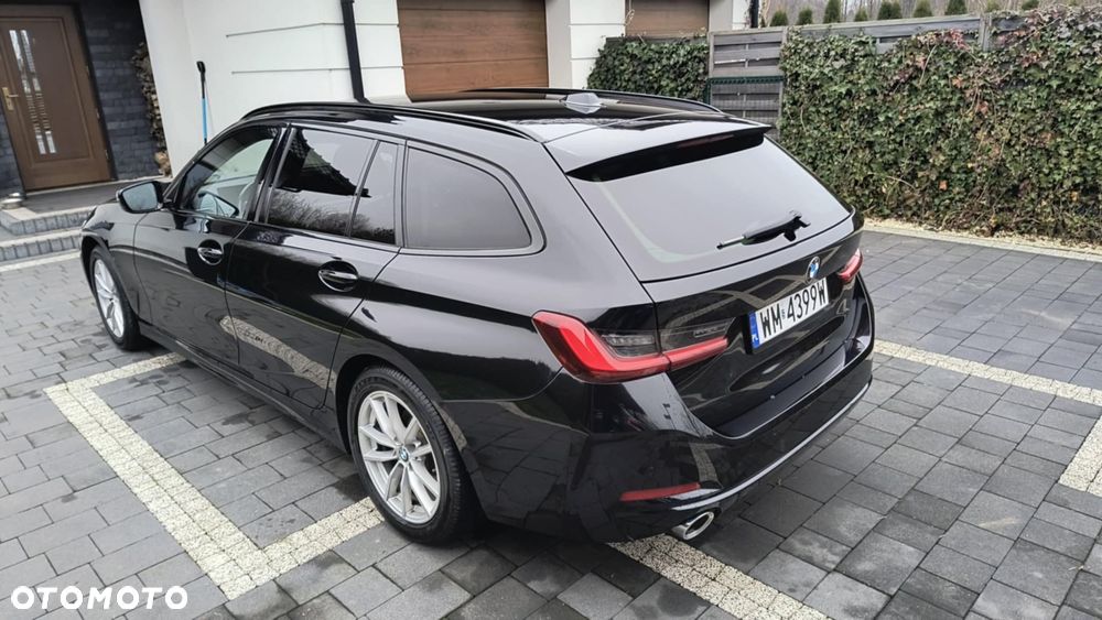 BMW Seria 3 320d xDrive - 14