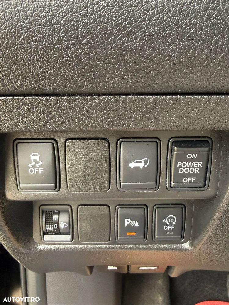 Nissan X-Trail 1.6 dCi N-Connecta - 17