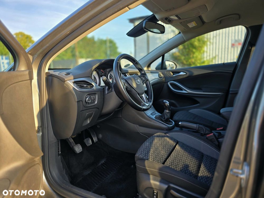 Opel Astra - 31