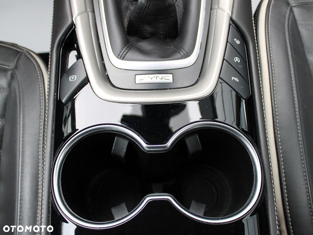 Ford Mondeo Vignale 2.0 TDCi - 23