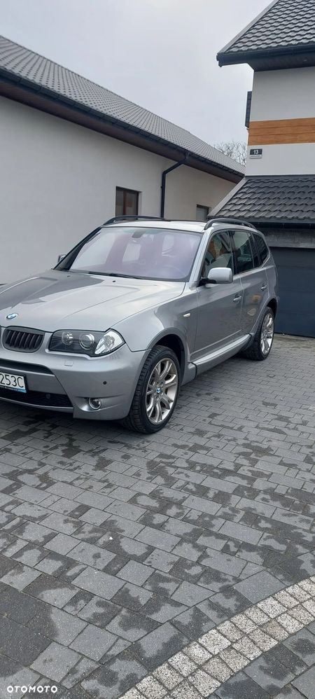 BMW X3 2.5i - 12