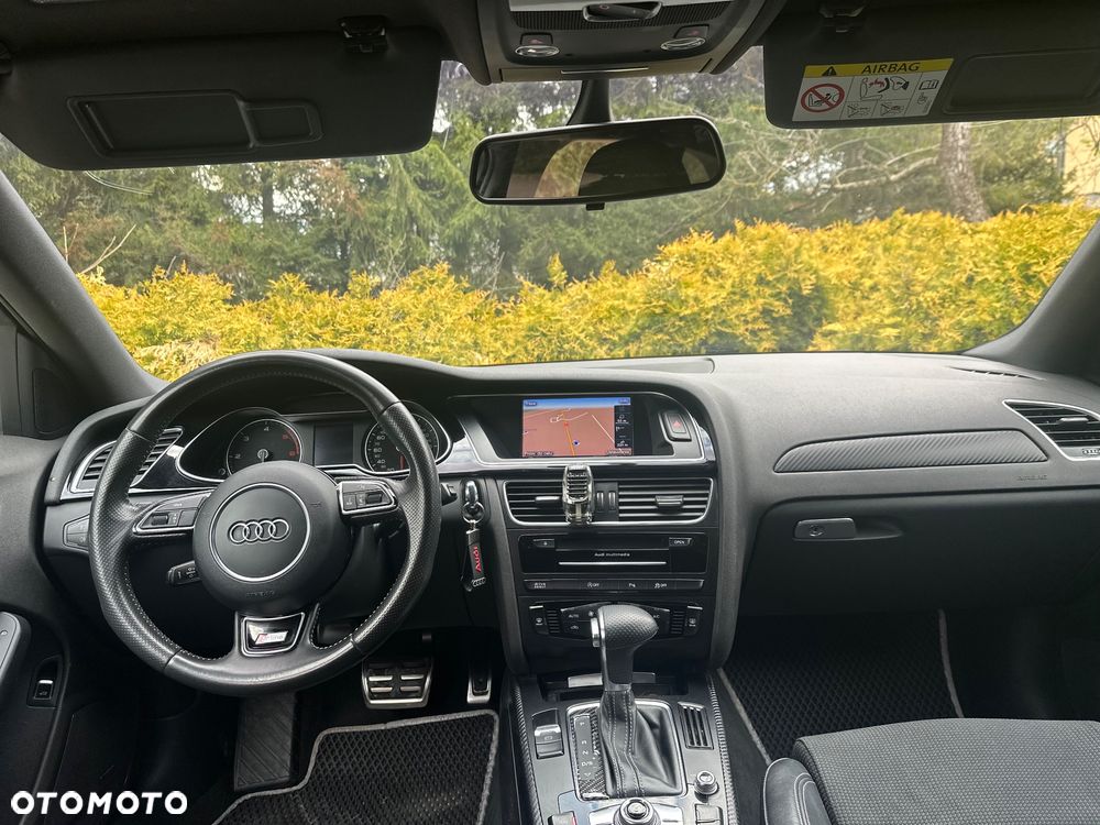 Audi A4 Avant 2.0 TDI DPF clean diesel multitronic S line Sportpaket - 15