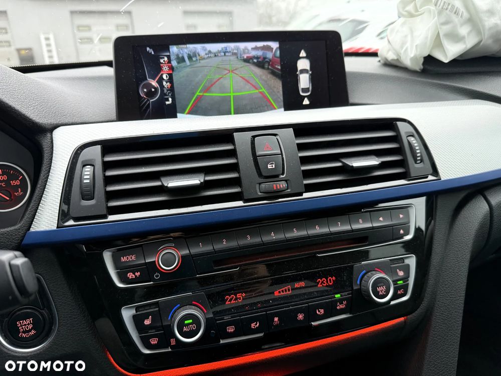 BMW 3GT 320d Sport-Aut - 12