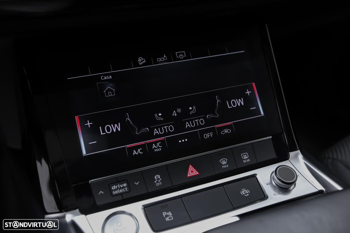 Audi e-tron 55 quattro - 27