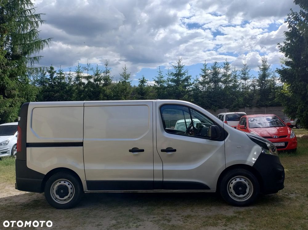 Opel VIVARO - 9