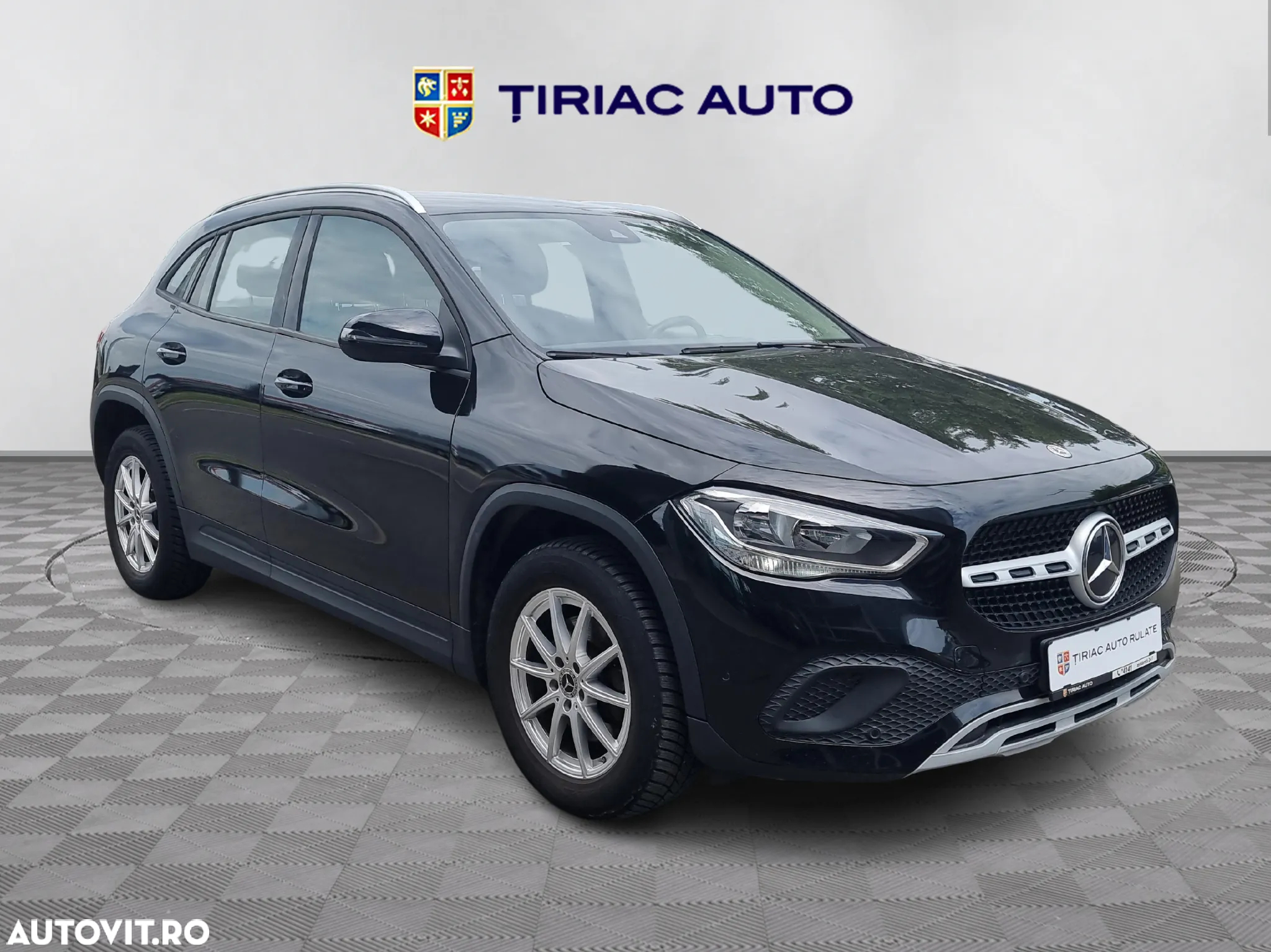 Mercedes-Benz GLA 180 d Aut. - 8
