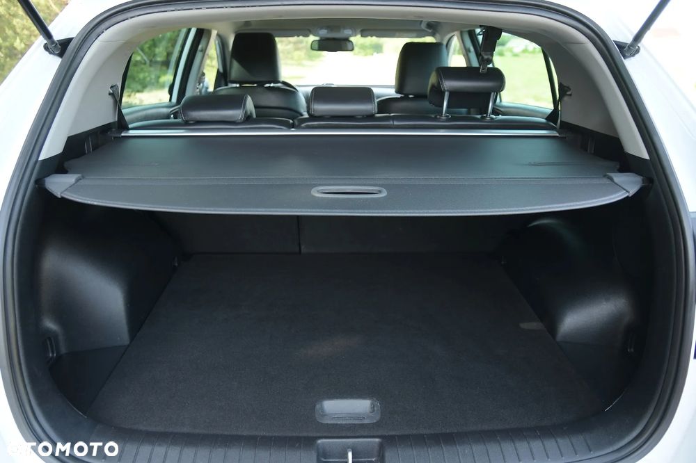 Kia Sportage 1.6 T-GDI 2WD DCT Black Edition - 24