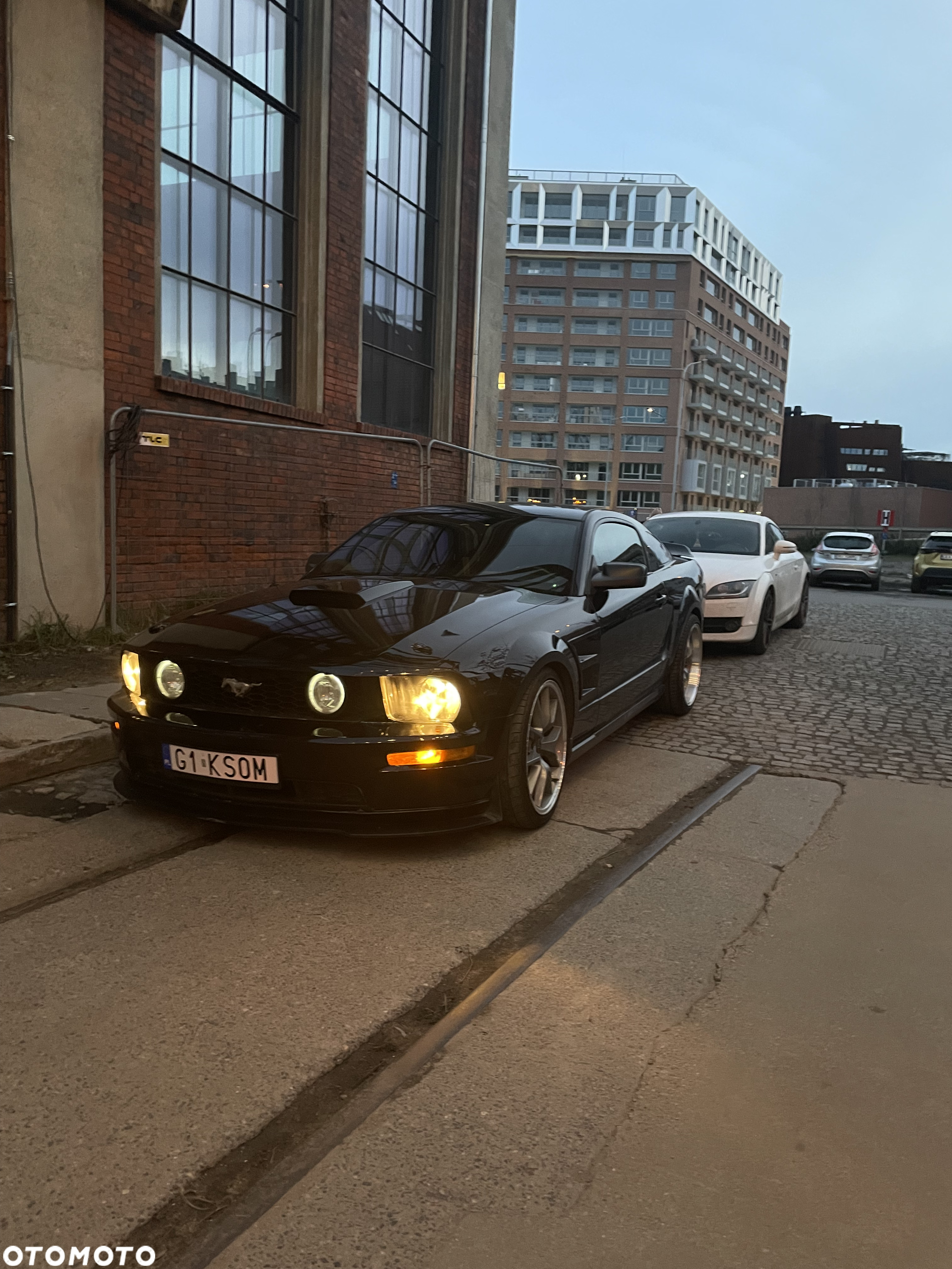 Ford Mustang 4.6 V8 GT Premium - 2