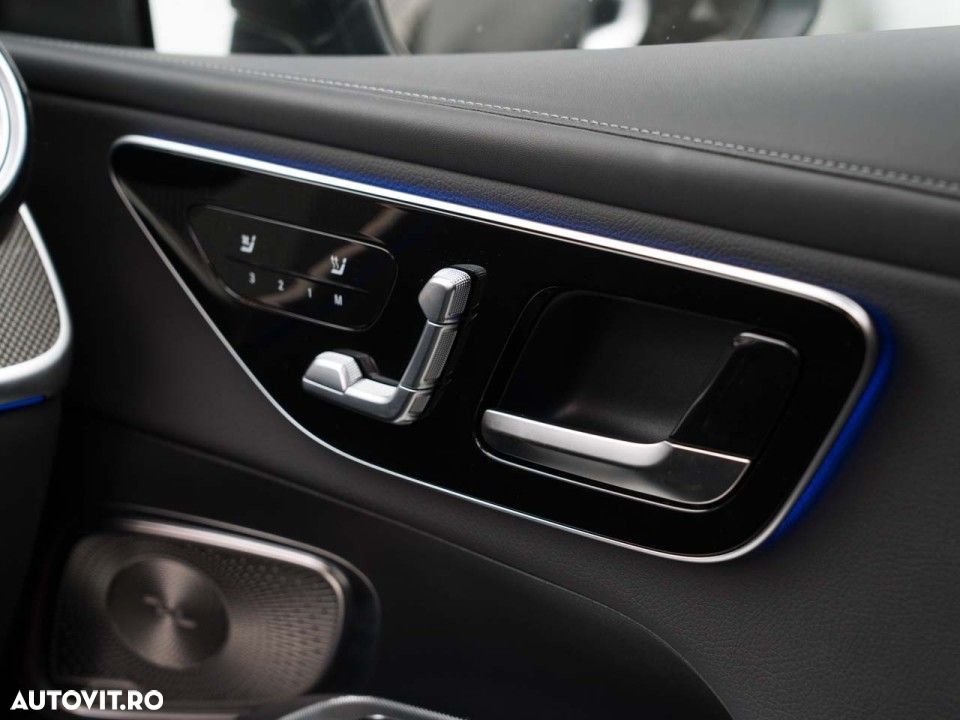 Mercedes-Benz GLC - 37