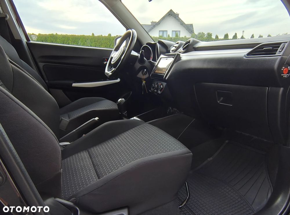 Suzuki Swift 1.2 Dualjet Allgrip Comfort - 35