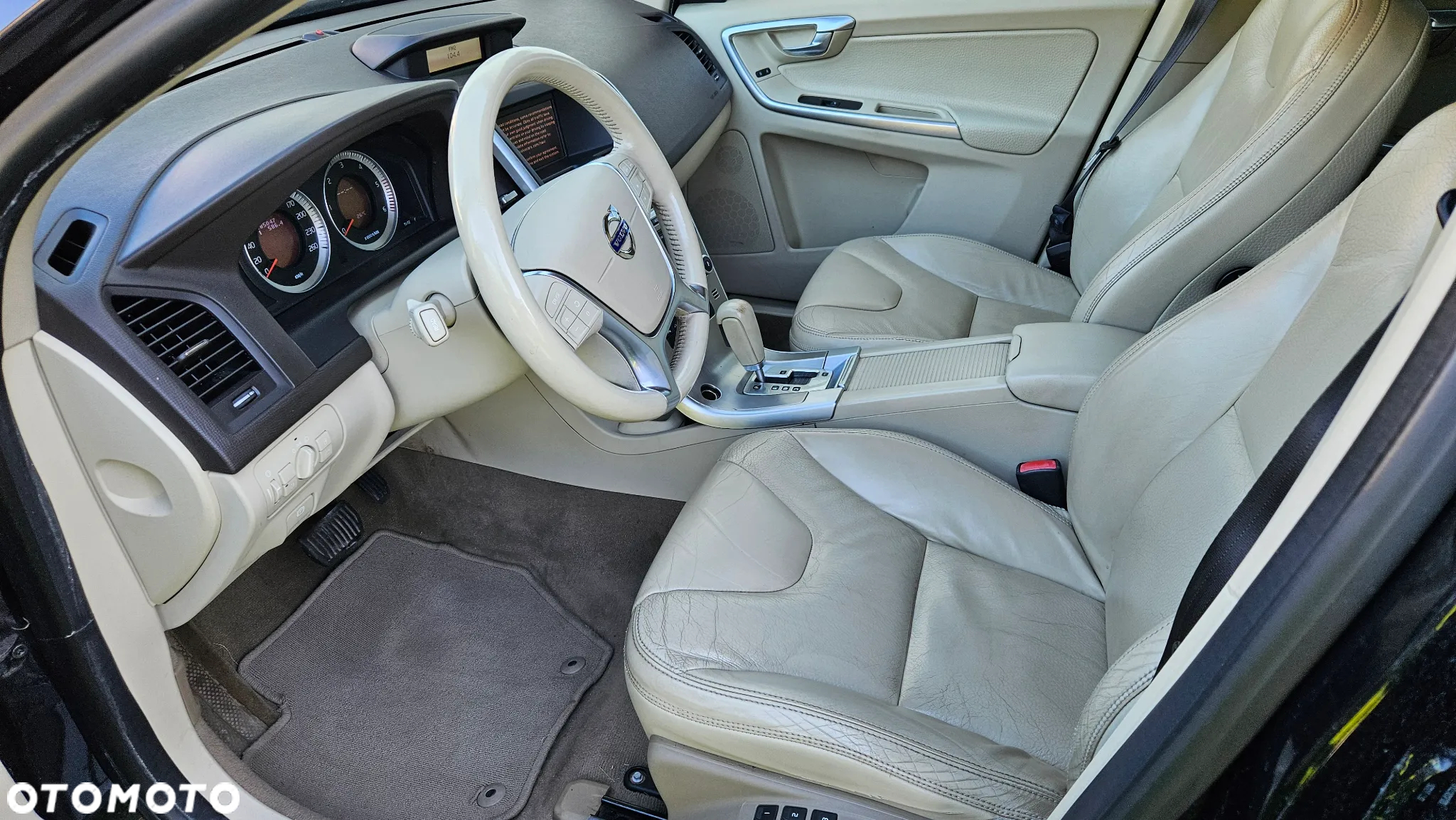 Volvo XC 60 - 13