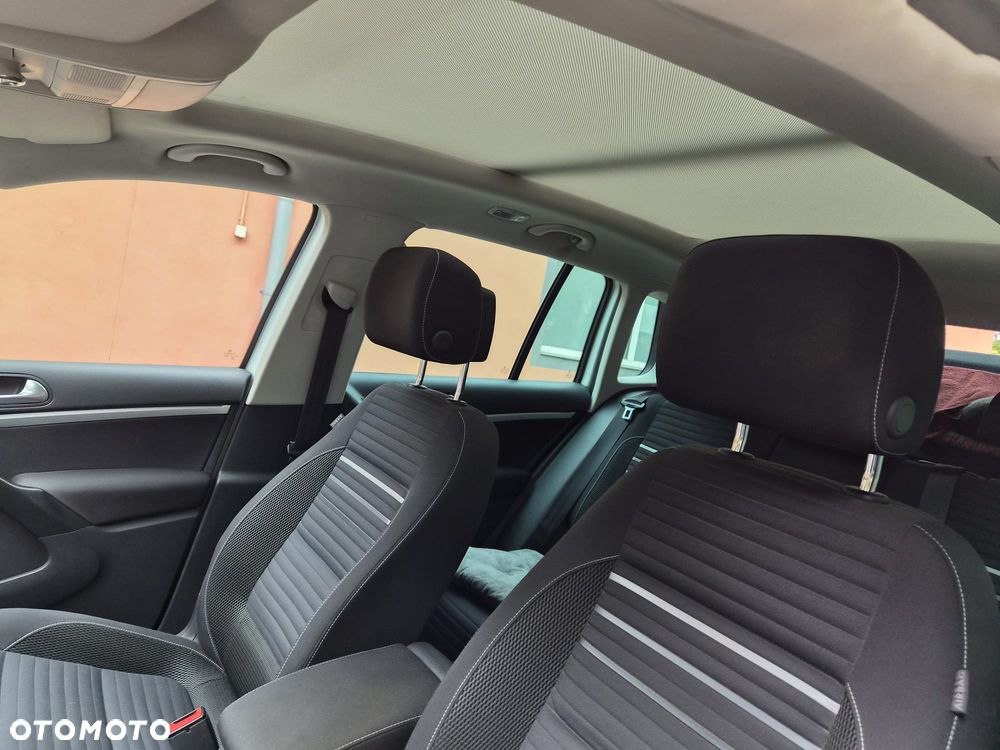 Volkswagen Tiguan - 10