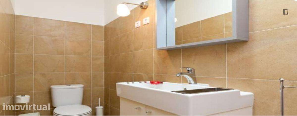 Apartamento com 2 quartos - localizado em Martim Moniz Lisbon - Grande imagem: 2/9