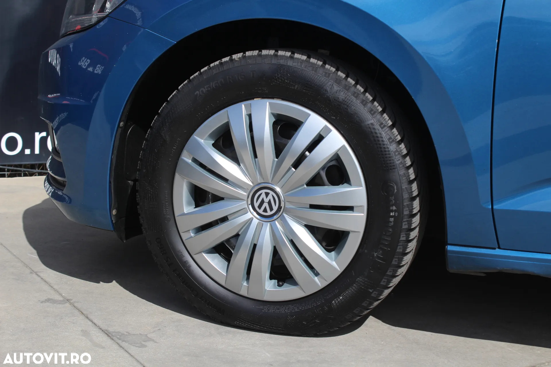 Volkswagen Touran 1.6 TDI SCR BlueMotion Technology DSG Comfortline - 26