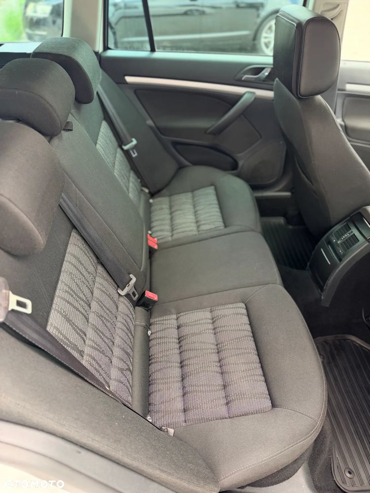Skoda Octavia 1.8 TSI Elegance DSG - 5
