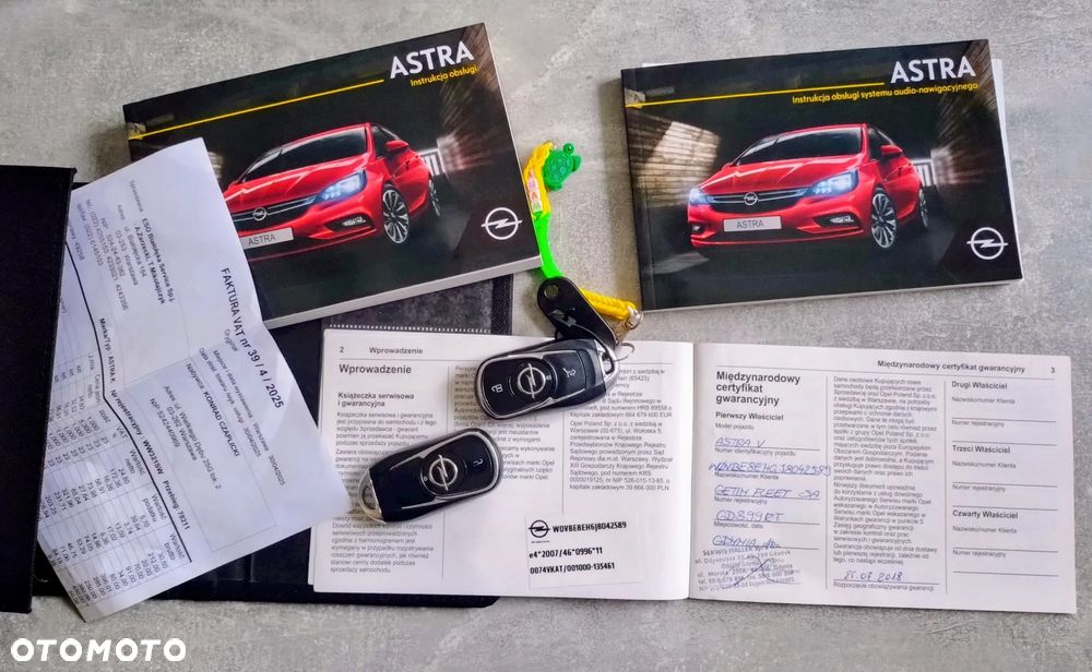 Opel Astra 1.6 T Elite S&S - 16