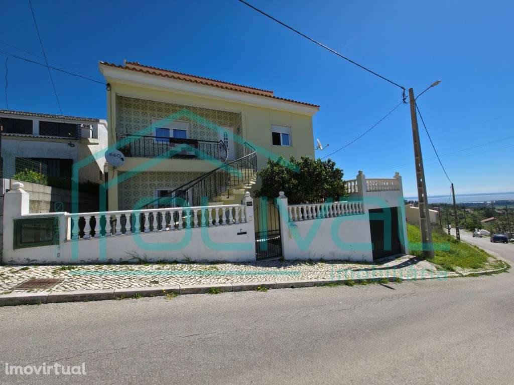 Moradia Independente com terreno, muito bem localizada com vista pa... - Grande imagem: 4/33