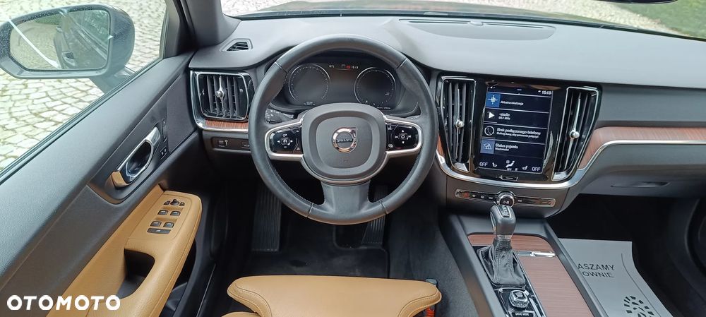 Volvo V60 Cross Country - 14