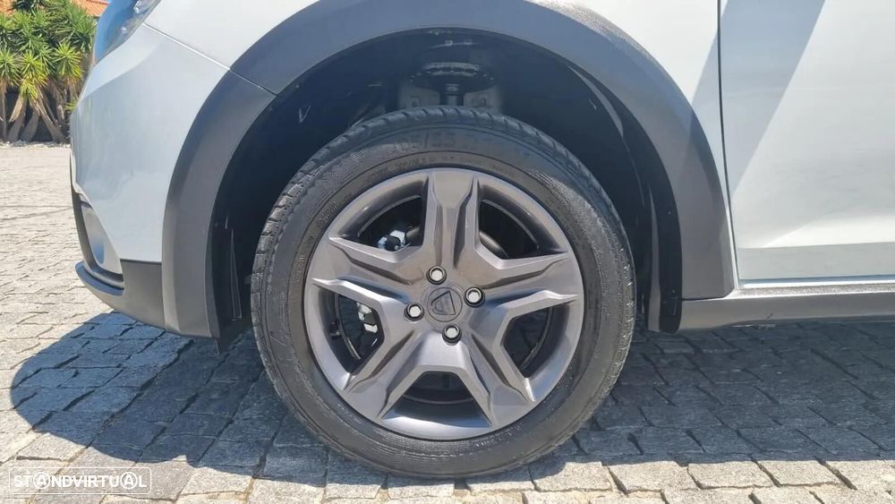 Dacia Sandero - 6
