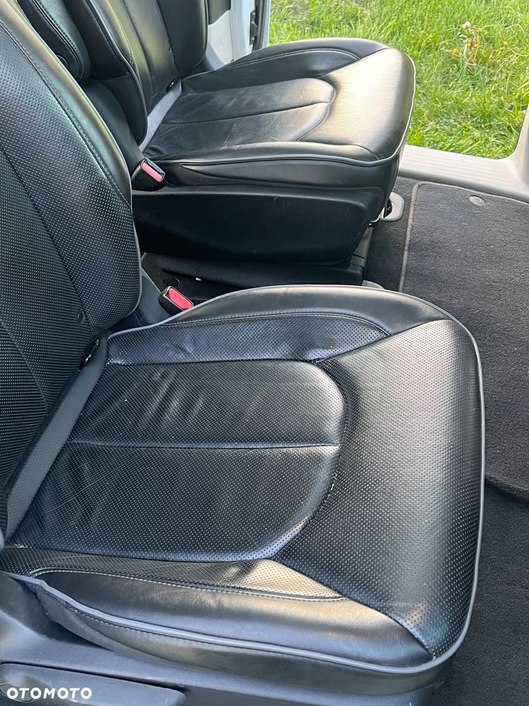 Chrysler Pacifica - 13