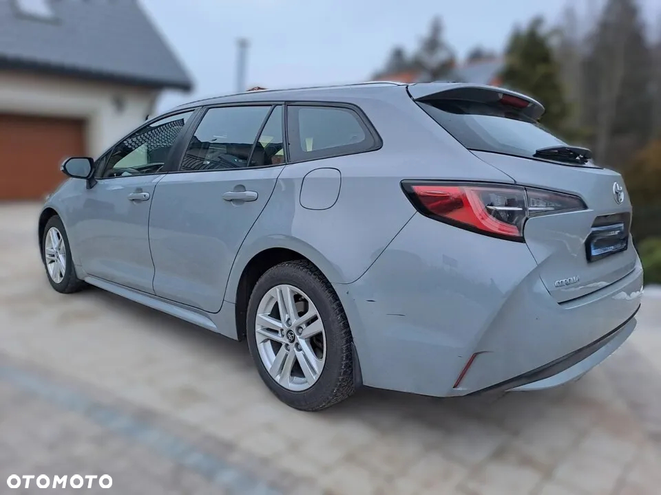 Toyota Corolla - 5