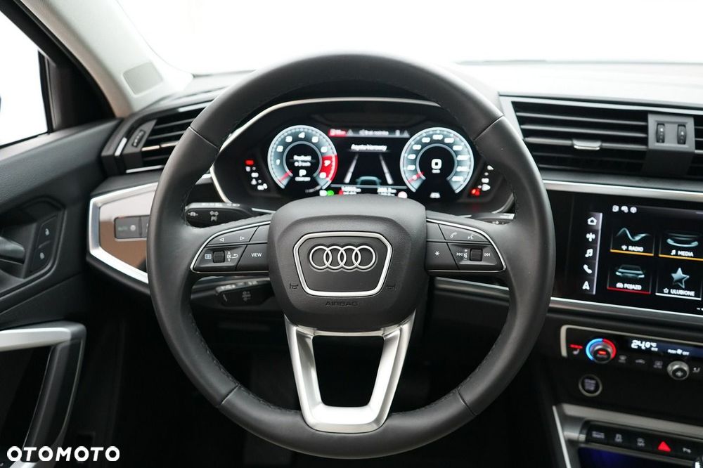 Audi Q3 Sportback - 25