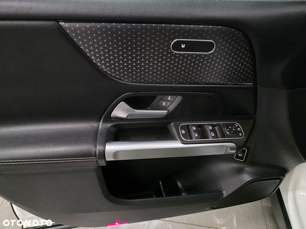 Mercedes-Benz GLB 200 d 8G-DCT Edition AMG Line - 25