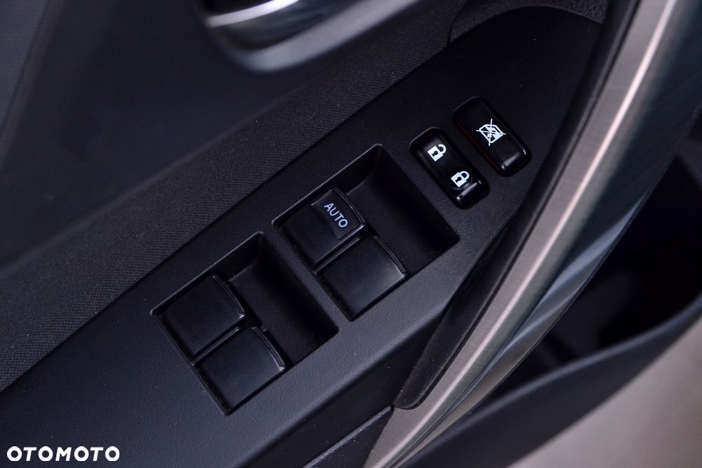 Toyota Auris 1.4 D-4D Premium - 14