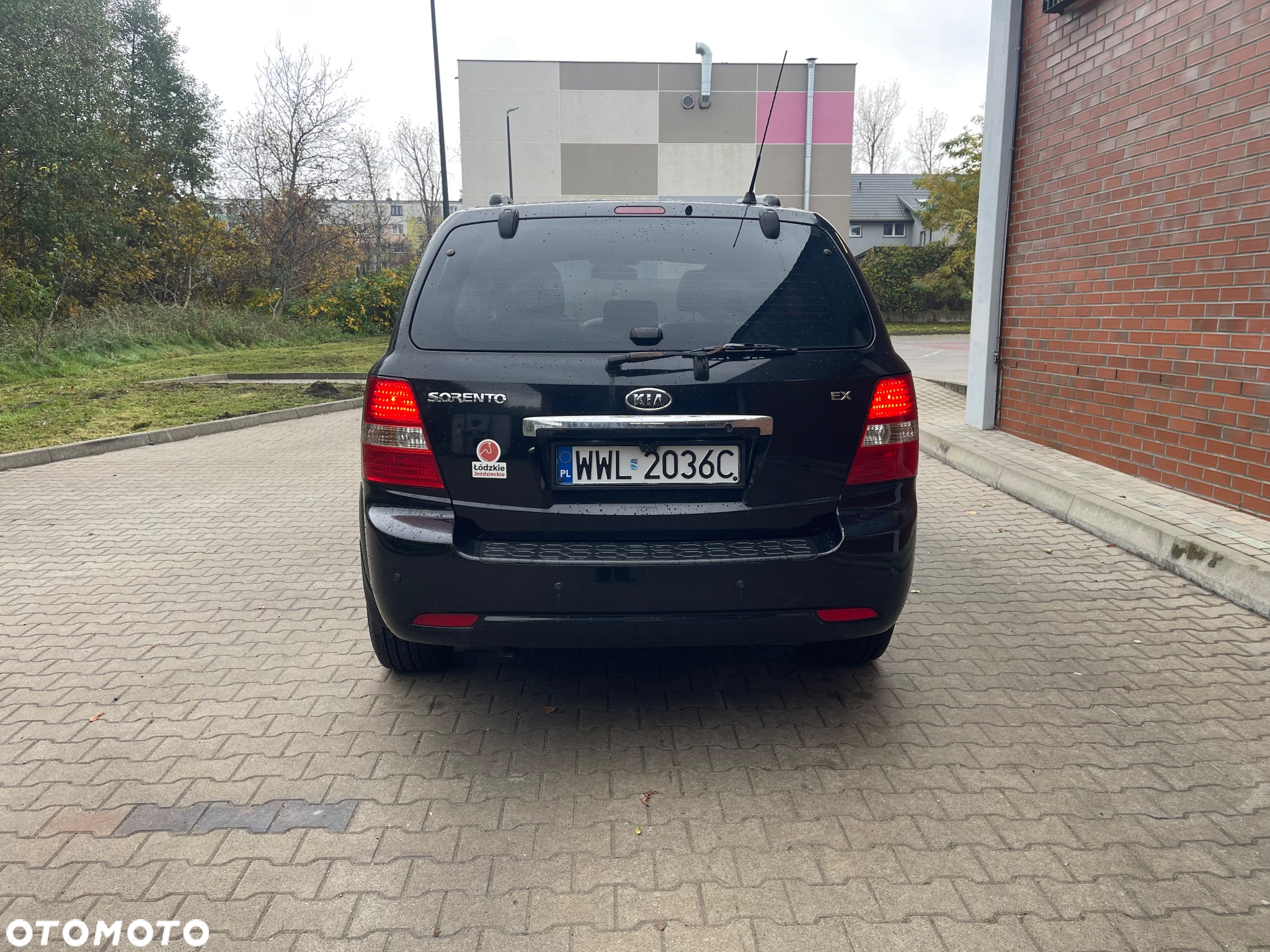Kia Sorento - 4