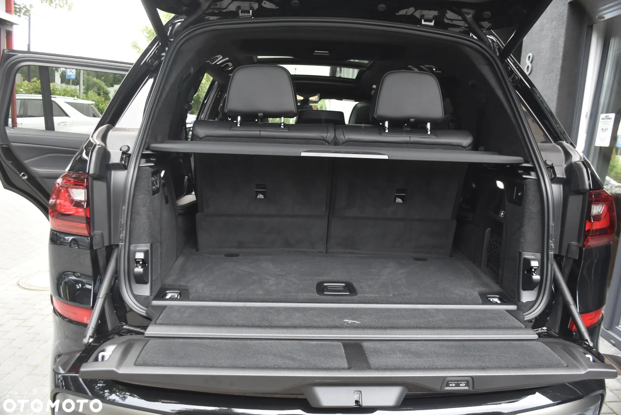 BMW X7 M50i sport - 27