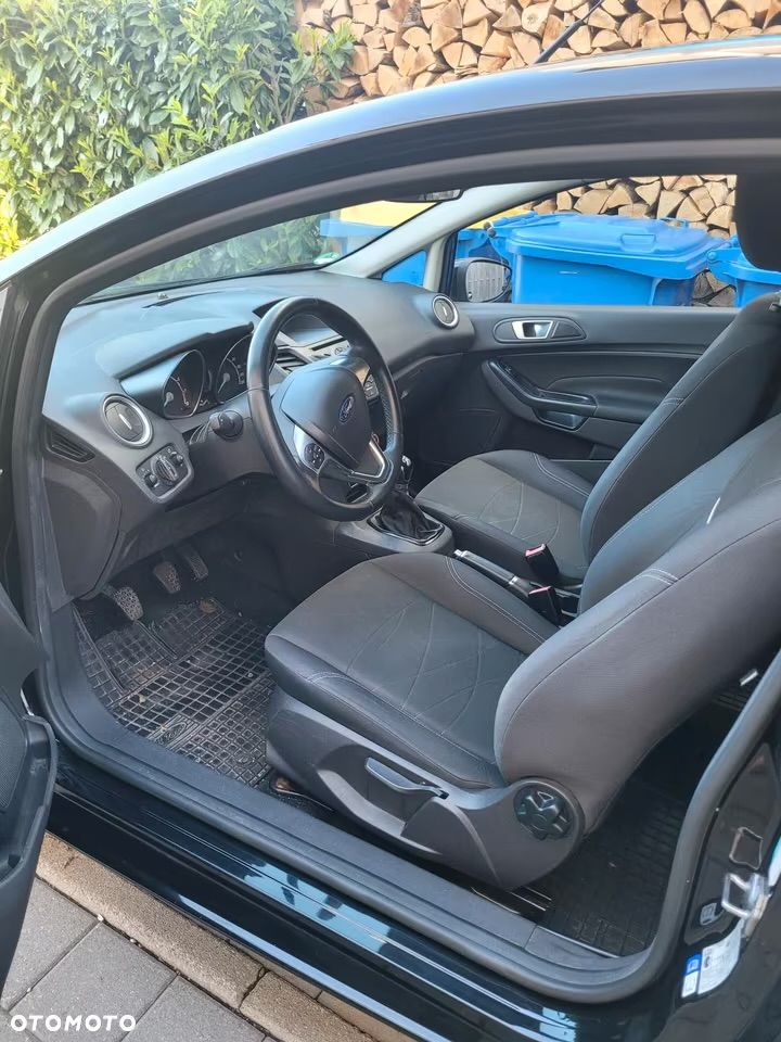 Ford Fiesta 1.25 Titanium X - 13