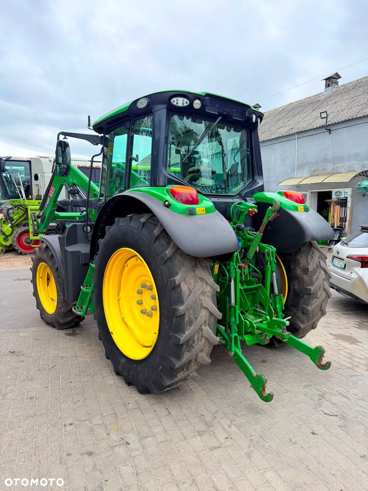 John Deere 6110M - 19