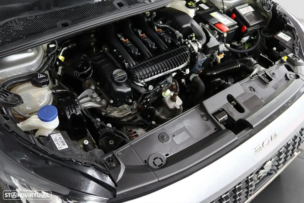 Peugeot 208 PureTech 100 EAT8 Active - 15