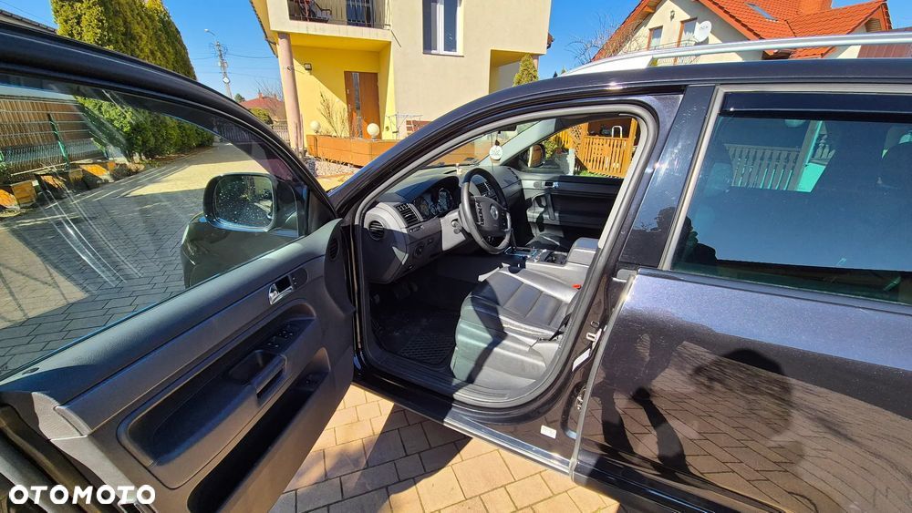 Volkswagen Touareg 3.0 V6 TDI Tiptr - 12
