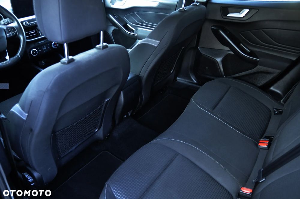 Ford Focus 2.0 EcoBlue Active Business - 6