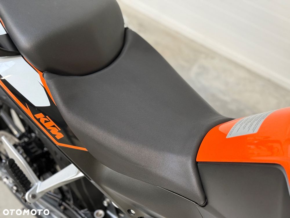 KTM Duke - 17